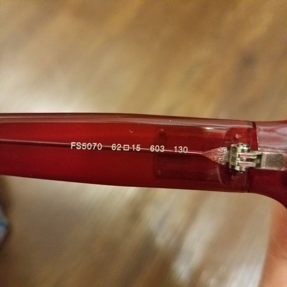 FENDI Red Gradient Round Sunglasses - Picture 4 of 5